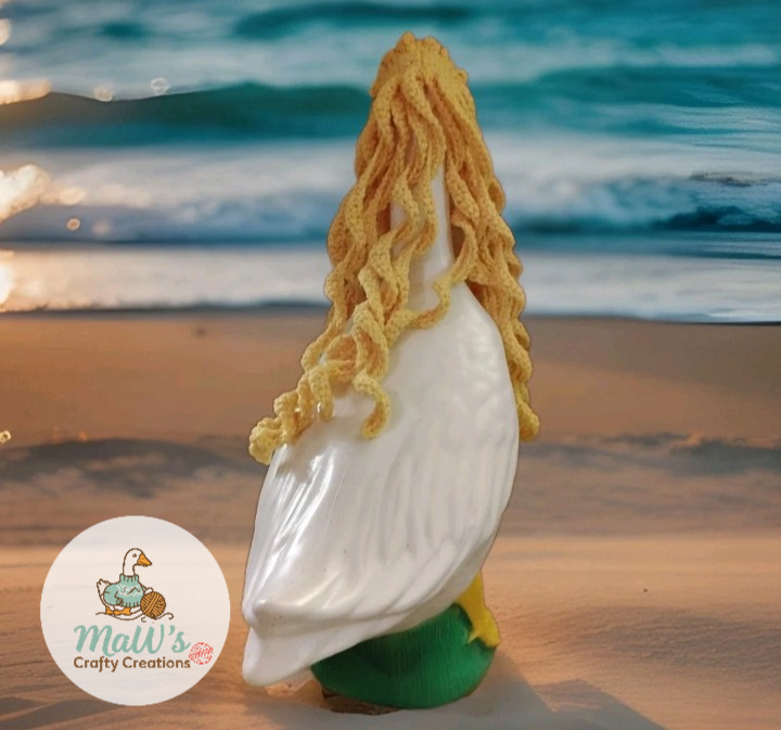 Porch Goose 17-19 inch Crocheted Long Curly Wig