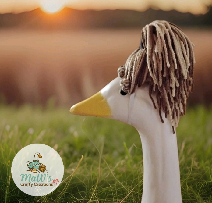 Porch Goose 23-28 inch Messy Bun Highlights