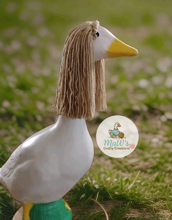 Porch Goose 23-28 inch Medium Lenght Hair Down Wig